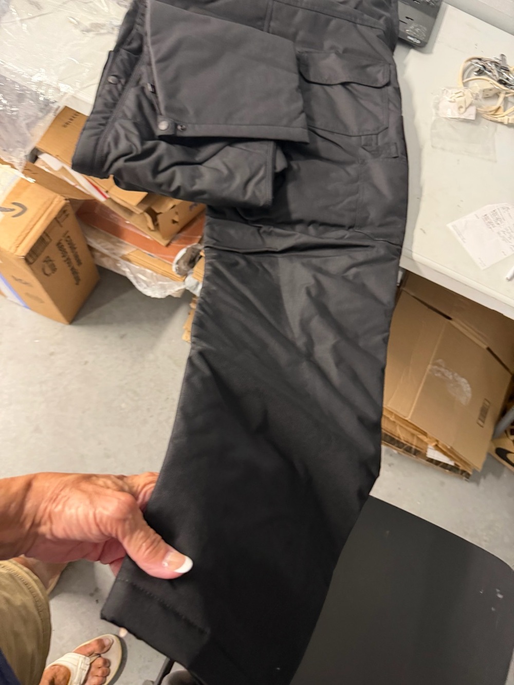 Carhartt men’s medium black 3M thinsulate insulated overalls new in package